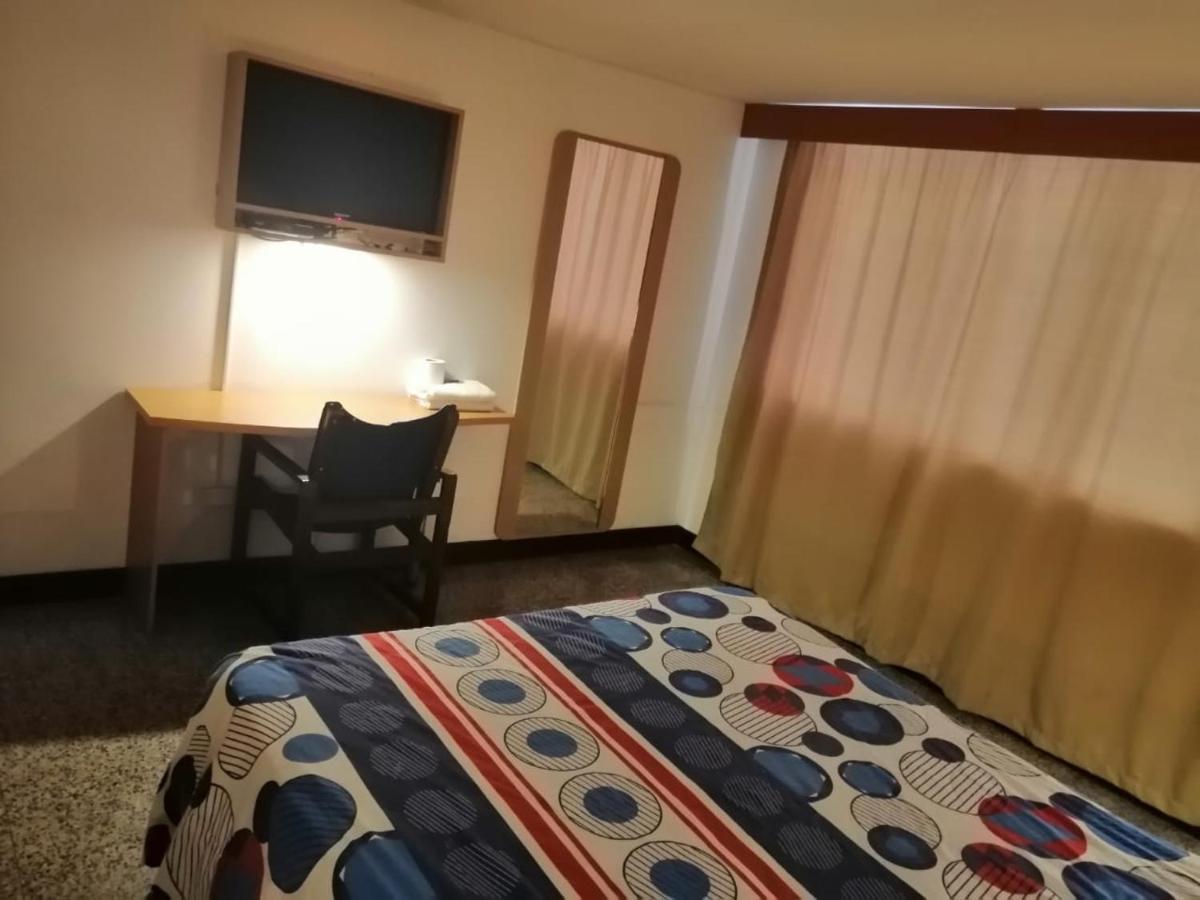 Hotel Del Oeste Cali Eksteriør billede
