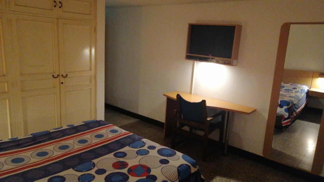 Hotel Del Oeste Cali Eksteriør billede